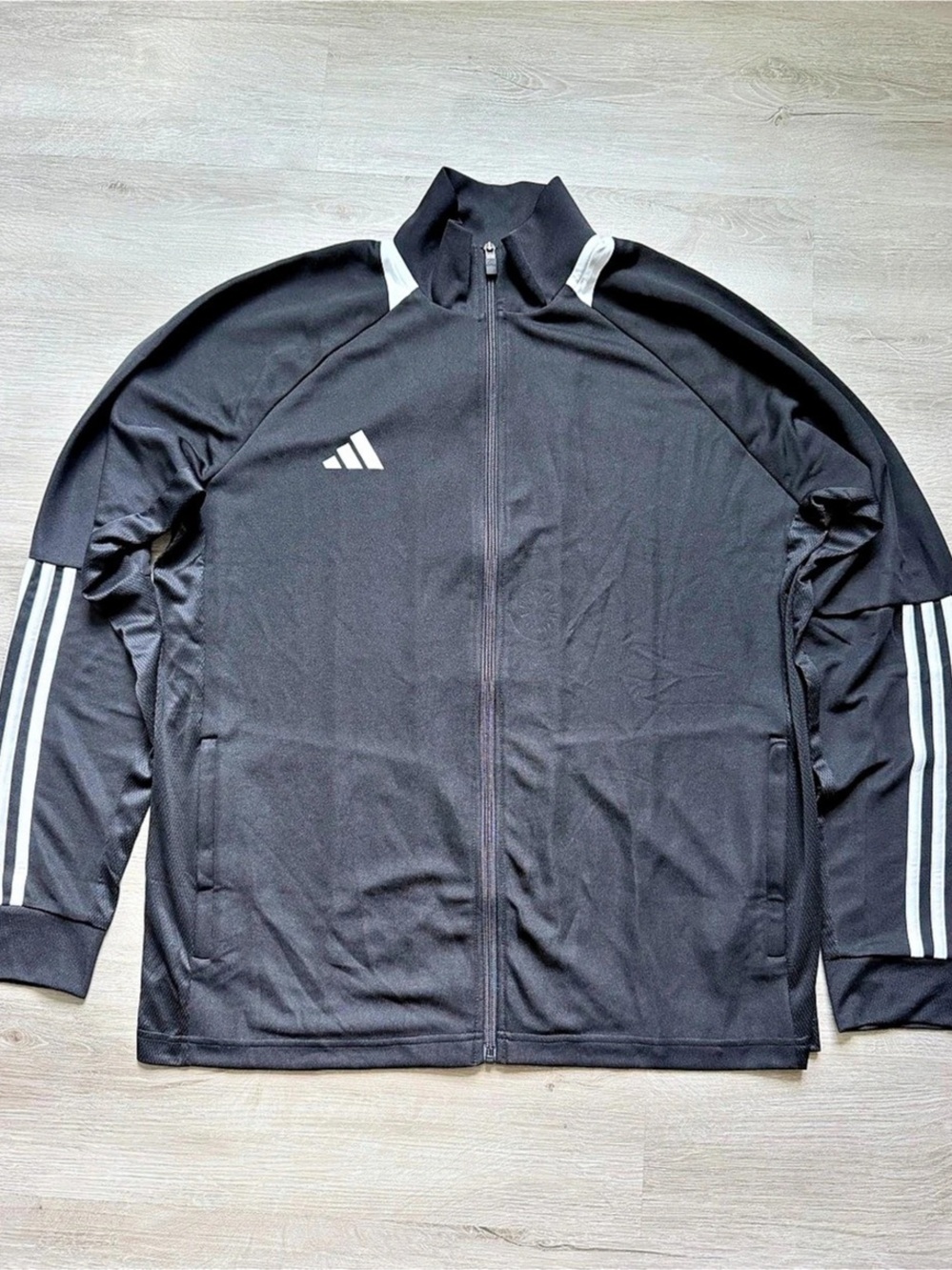 adidas Sereno Track Jacket in Black & White Size XL